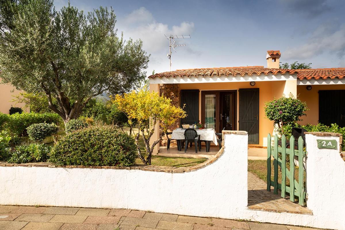 Residence Il Melograno San Teodoro  Exterior foto