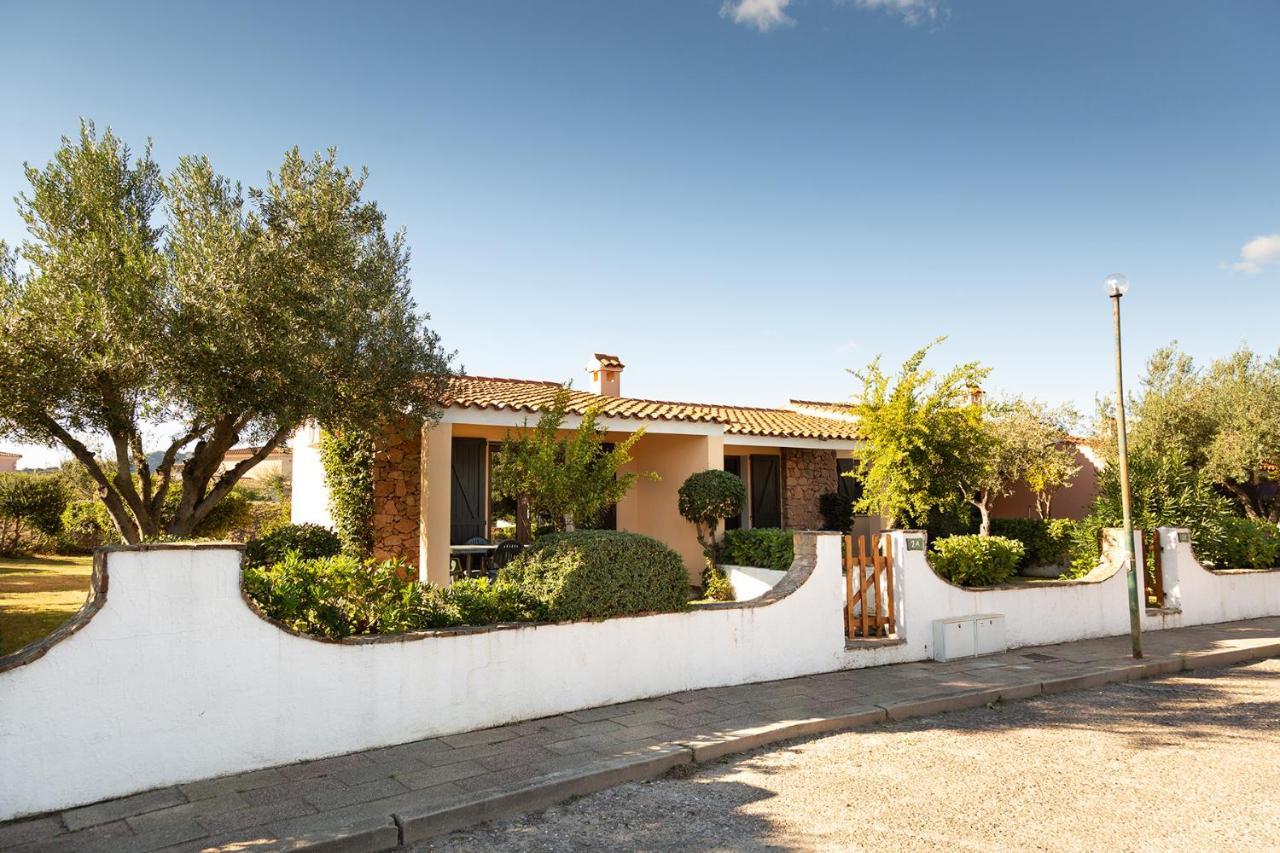Residence Il Melograno San Teodoro  Exterior foto