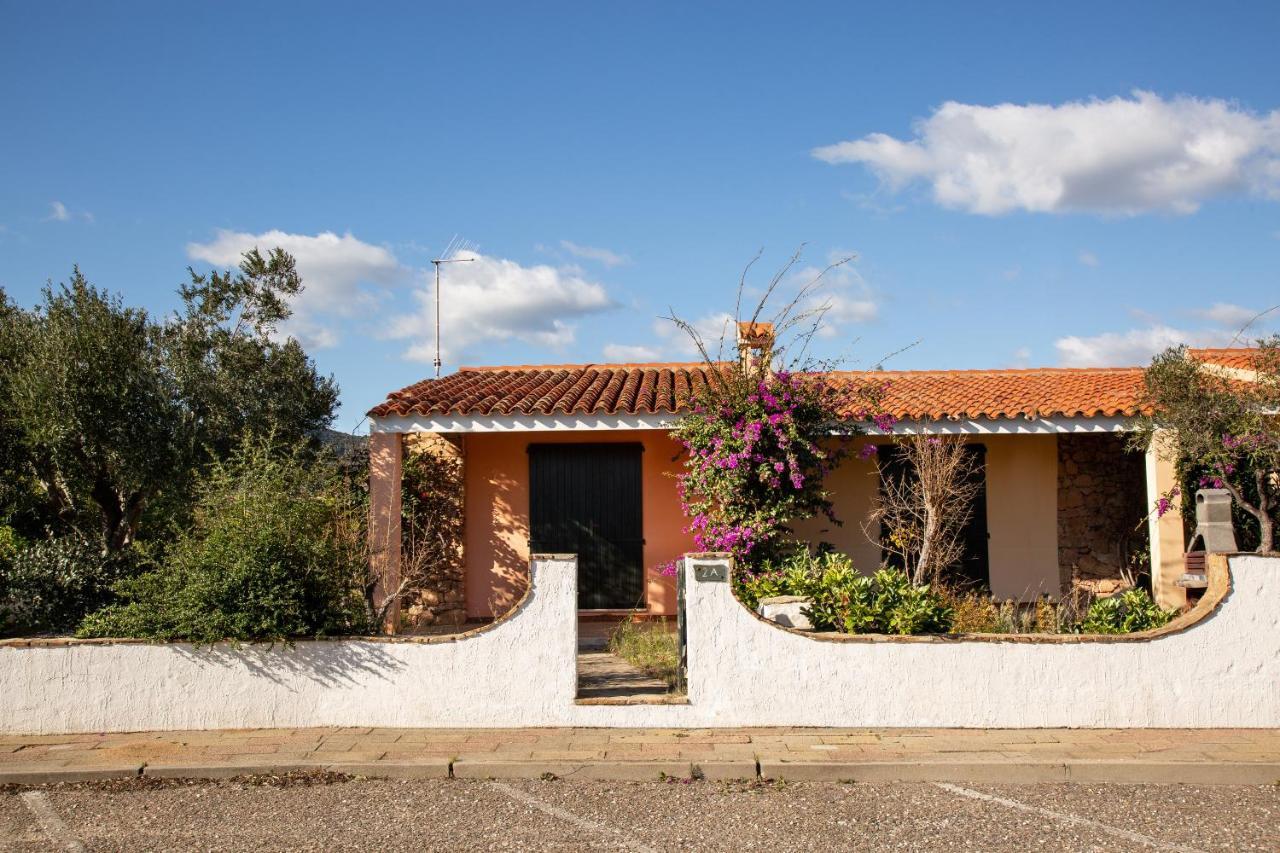 Residence Il Melograno San Teodoro  Exterior foto
